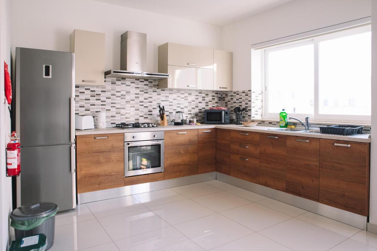 Modern 3 Bedroom With Ac Apartment Żabbar Exterior foto