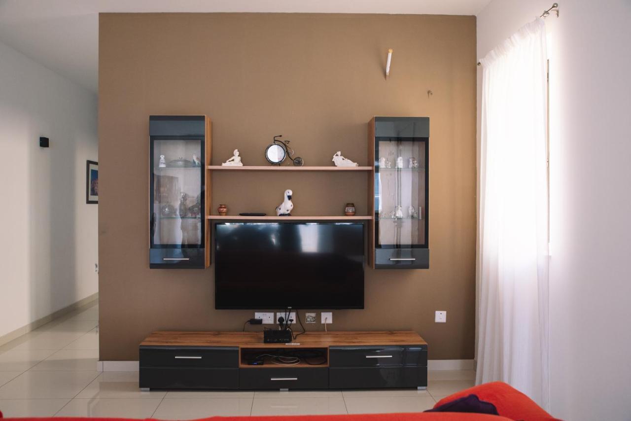Modern 3 Bedroom With Ac Apartment Żabbar Exterior foto